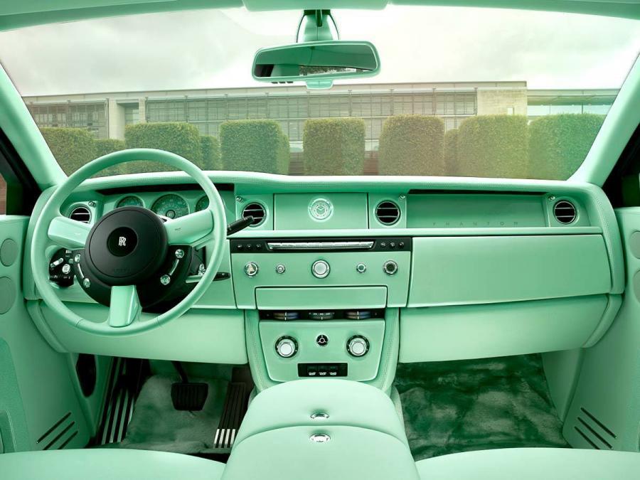  Rolls-Royce Phantom Jade Pearl 2016 года  (фото 3 из 5)